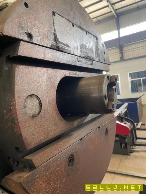 出售：昆明TX6113C/2，工作臺16001800行程2/2/2米