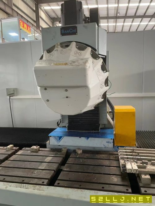 出售4500型材機