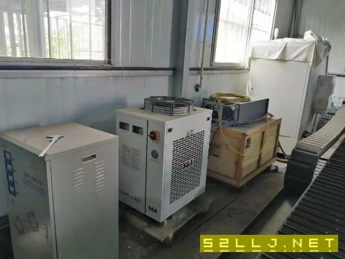 在位出售一臺(tái)折彎?rùn)C(jī)，一臺(tái)1000瓦的激光切割機(jī)，19年的設(shè)備，只用了三月