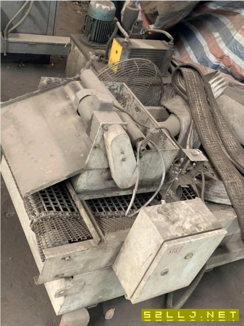 上海機床廠數控軋輥磨床機一套