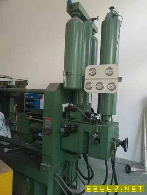 低價(jià)出售2016年400噸臥式冷室壓鑄機(jī)