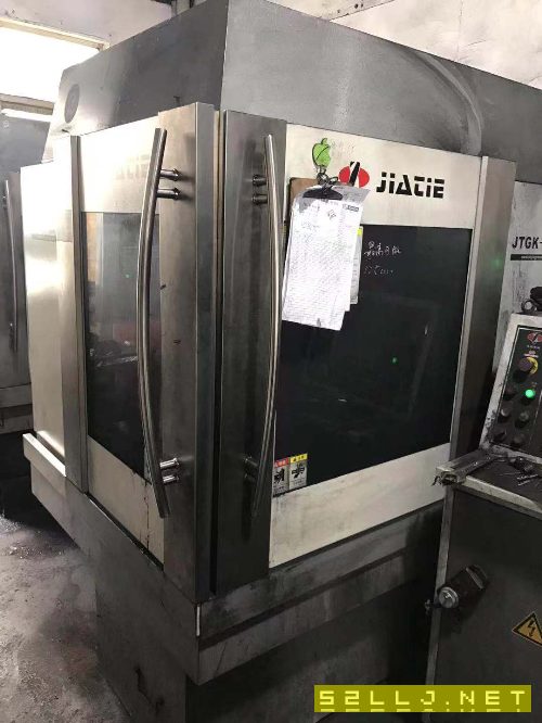 在位出售七臺雕銑機