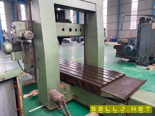 出售：12.5&#215;3米小龍門銑；少用不貴好開好用，喜歡的聯系。