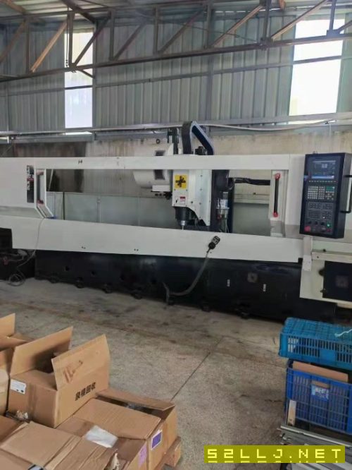 出售:近年份3500型材機一臺，行程3500X500X550，新代系統。轉速12000轉，BT.