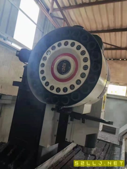 出售:近年份3500型材機一臺，行程3500X500X550，新代系統。轉速12000轉，BT.