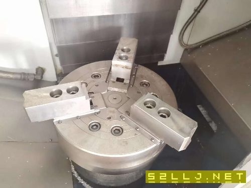 臺(tái)灣油機(jī)KV-320A數(shù)控立式車床