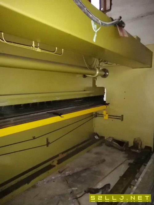 精品中德200噸6米折彎機，6x6米剪板機在位新機半價不到出售
