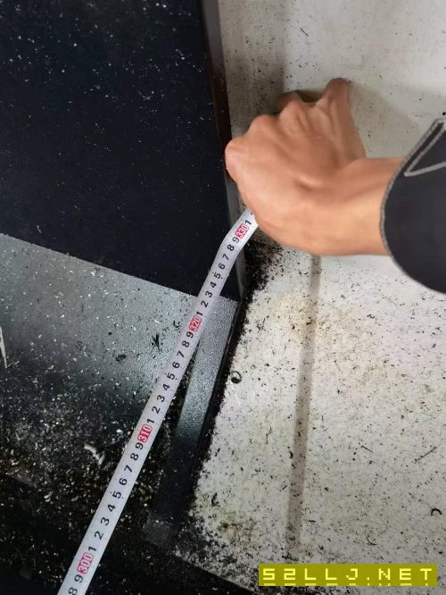出售：臺群3360龍門加工中心，25006000工作臺