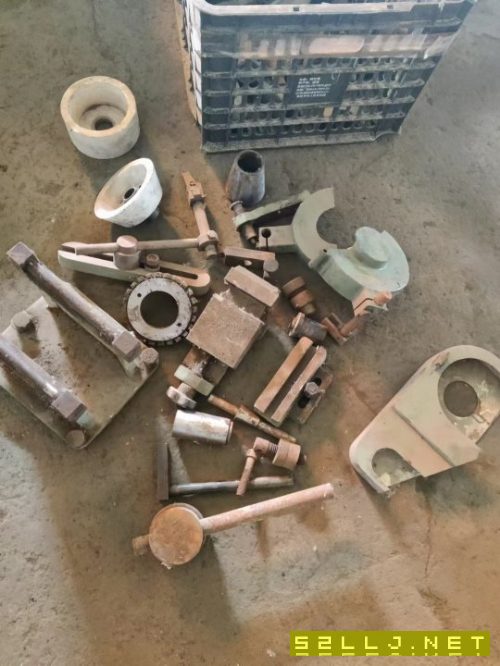 咸陽6025工具磨，附件全，未用。