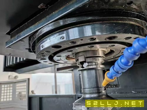 出售紐維4028龍門加工中心18年