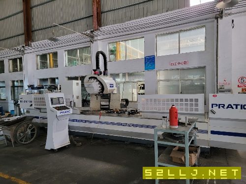 工廠在位普拉迪4500，BT30主軸。價格不貴