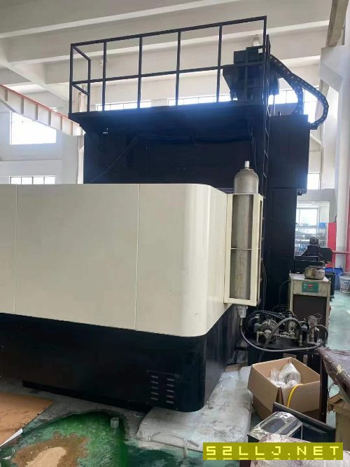 出售：喬地2517龍門加工中心一臺，BT50，10000轉.