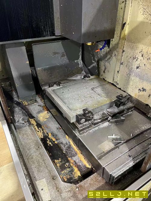 出售兩臺：2014年捷永達650雕銑機