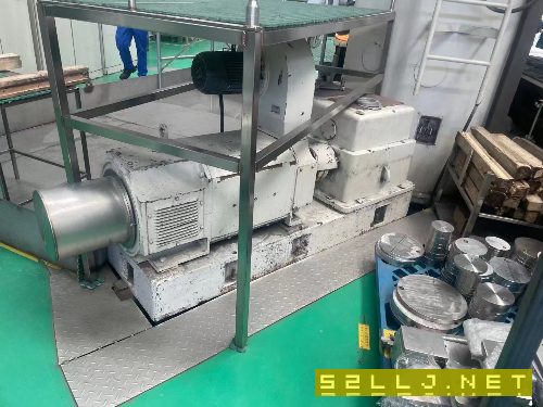 1.6米&amp;amp；#215；10米單臂刨床，工作臺寬1.4米，.