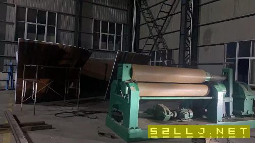 出售長治40-2500三棍卷板機(jī)