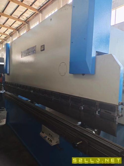 出售WF67K-100T/4000數(shù)控折彎機(jī)