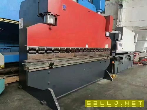 出售WF67K-200T/4000伺服數(shù)控折彎?rùn)C(jī)