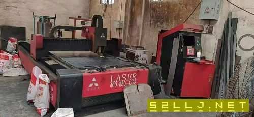 2021年1500W3015激光切割機