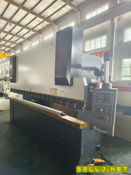 出售中亞WF67K-100T/4000數(shù)控折彎機