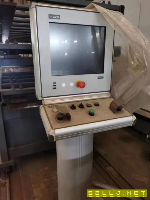 出售WF67K-2000T/12000數控折彎機