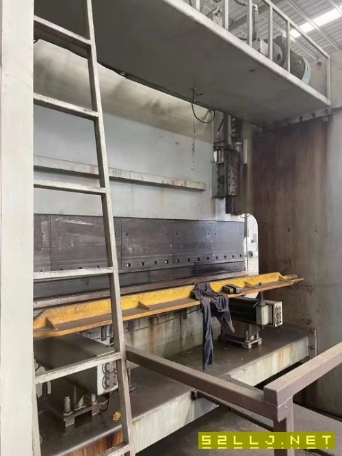 出售600噸六米無錫數(shù)控折彎機(jī)