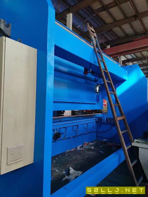 出售WF67K-400T/6000數(shù)控折彎?rùn)C(jī)