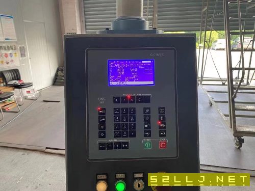 出售電液數(shù)控折彎機(jī)40T/1500