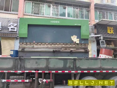 出售125噸四米折彎機和64000閘式剪板機