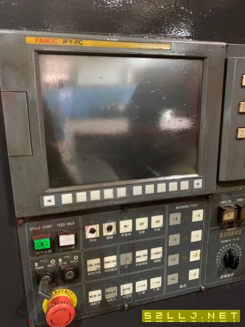 江蘇金方圓VT一300數控轉塔沖，工作臺面1250X250.