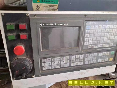 大連61502米，廣數980Tdb系統。