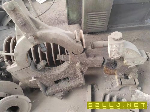 星火6185臥車，長度6米。導軌寬度600mm.帶中心架.