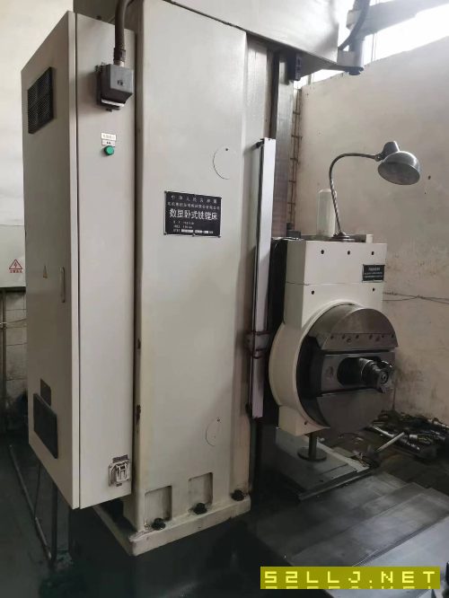出售:精品16年昆機6111d鏜床，安裝少用，主軸110.