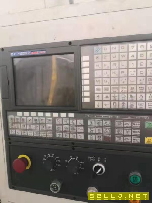 出售兩臺61100數(shù)控車