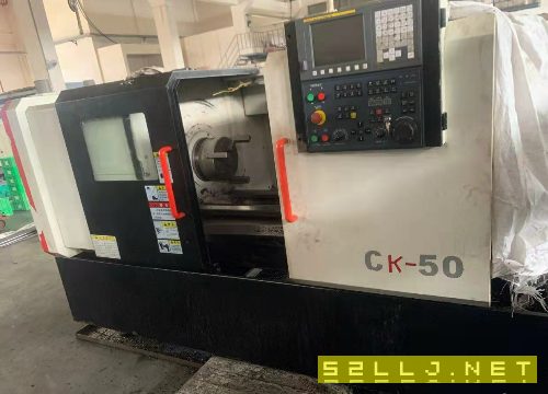 打包出售6150和6160數(shù)控車兩臺