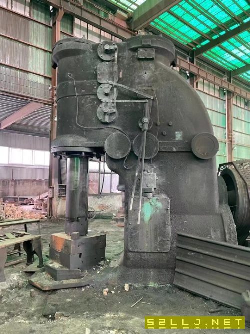 2噸錘，安裝少用，新機(jī)質(zhì)量，價(jià)不高