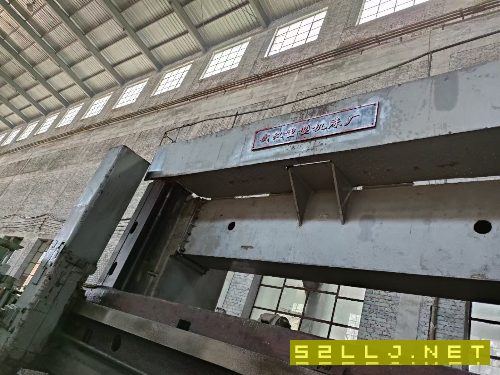 武重5米立車，加工高度2米，卡盤4米，