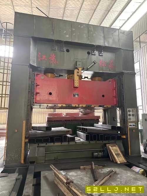南通1250噸，臺面1.9米4米，多點頂出，移動工作臺，.