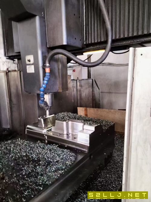 海天3018數控龍門銑，兩線一硬，BT50齒輪頭6000轉，發.