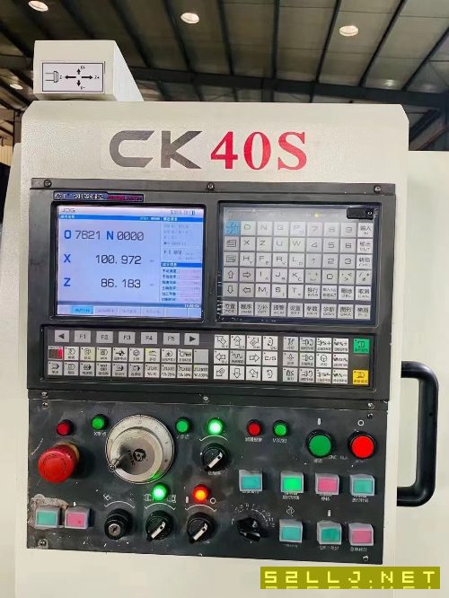 寶雞CK40S斜軌刀塔機，廣數980TDC系統，7.5kw伺服主電.