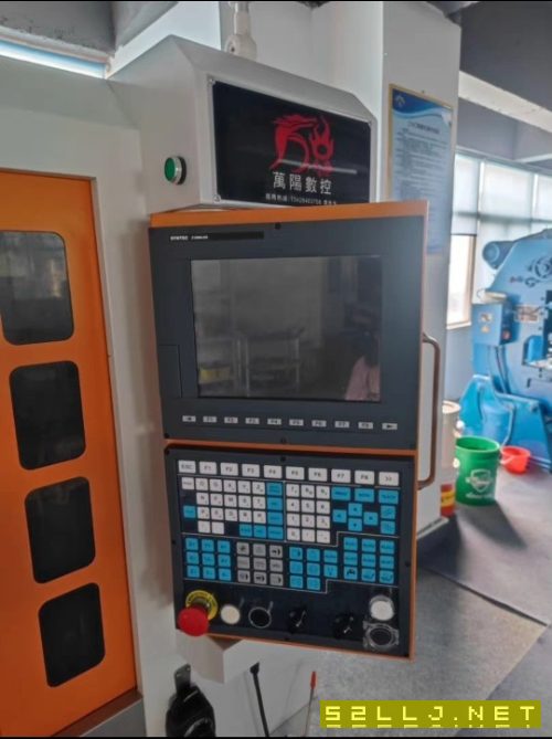 五軸加工CNC