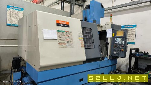 主軸20000轉/分鐘，BT50刀柄，馬扎克640M系統，中心出.