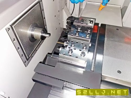 使用三百小時日本津上BM162超精密走芯排刀車，精度一.
