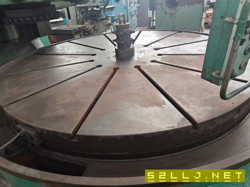 清庫處理出售北京一機(jī)94年產(chǎn)X3016/1圓臺銑床，基本未.