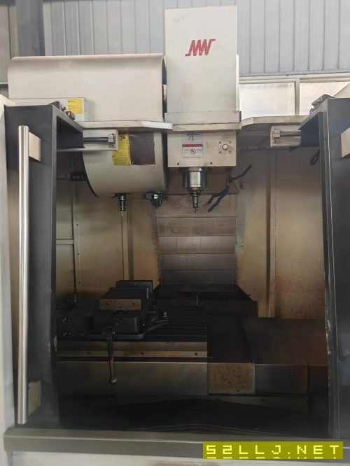 2018年紐威VM1150S加工中心，發那科MF系統，羅毅8000.