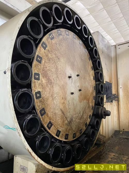 同款兩臺。青海一機XH755C/1工作臺尺寸：500x500mm