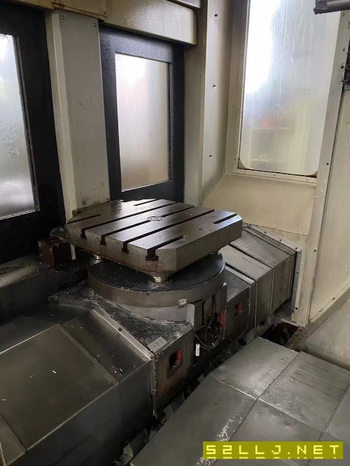 同款兩臺。青海一機XH755C/1工作臺尺寸：500x500mm