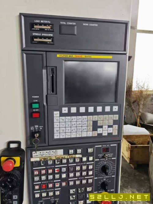剛剛買下原裝韓國威亞F400VM重型加工中心，發那科系統.