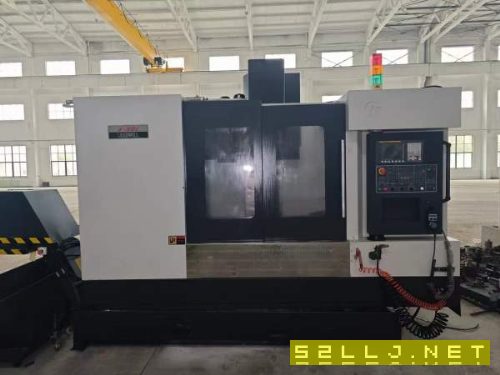 后兩臺臺灣麗偉V-50L立加，BT40大主軸直徑190，主電機.