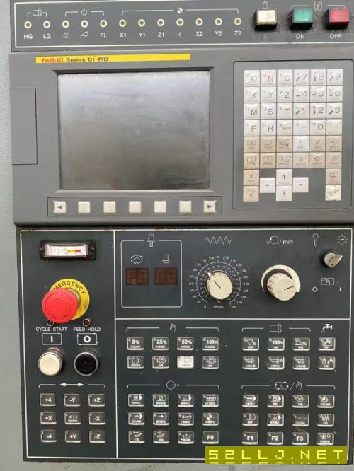 2010年友佳VB_715A，帶400四軸，BT50刀柄，三軸硬軌，.