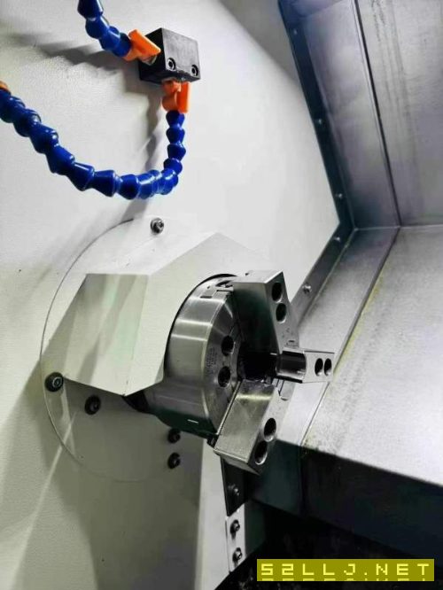 還有一臺準新機精盾CT46-280刀塔機，臺灣新代6TA-E總.
